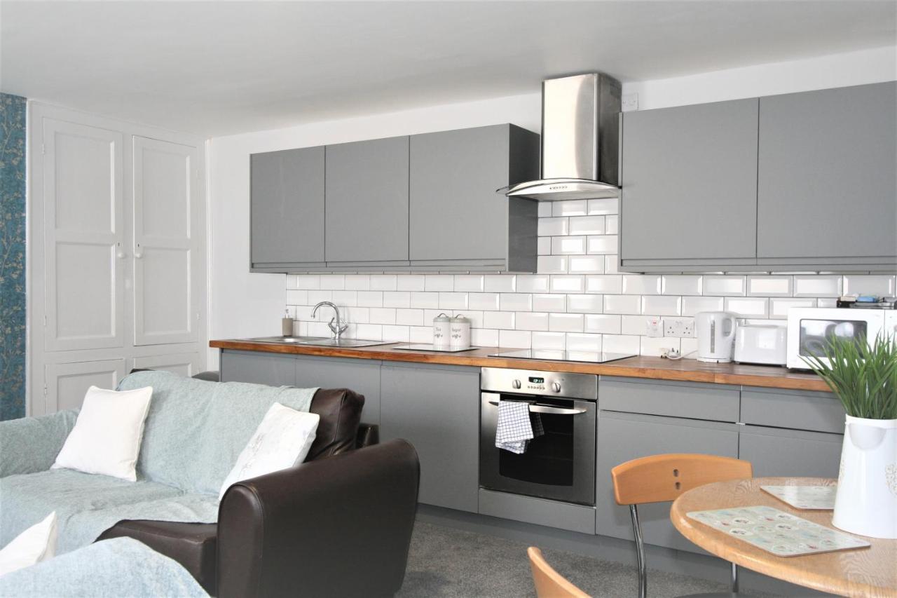 Central Serviced Apartments By Roomsbooked Cheltenham Exteriér fotografie