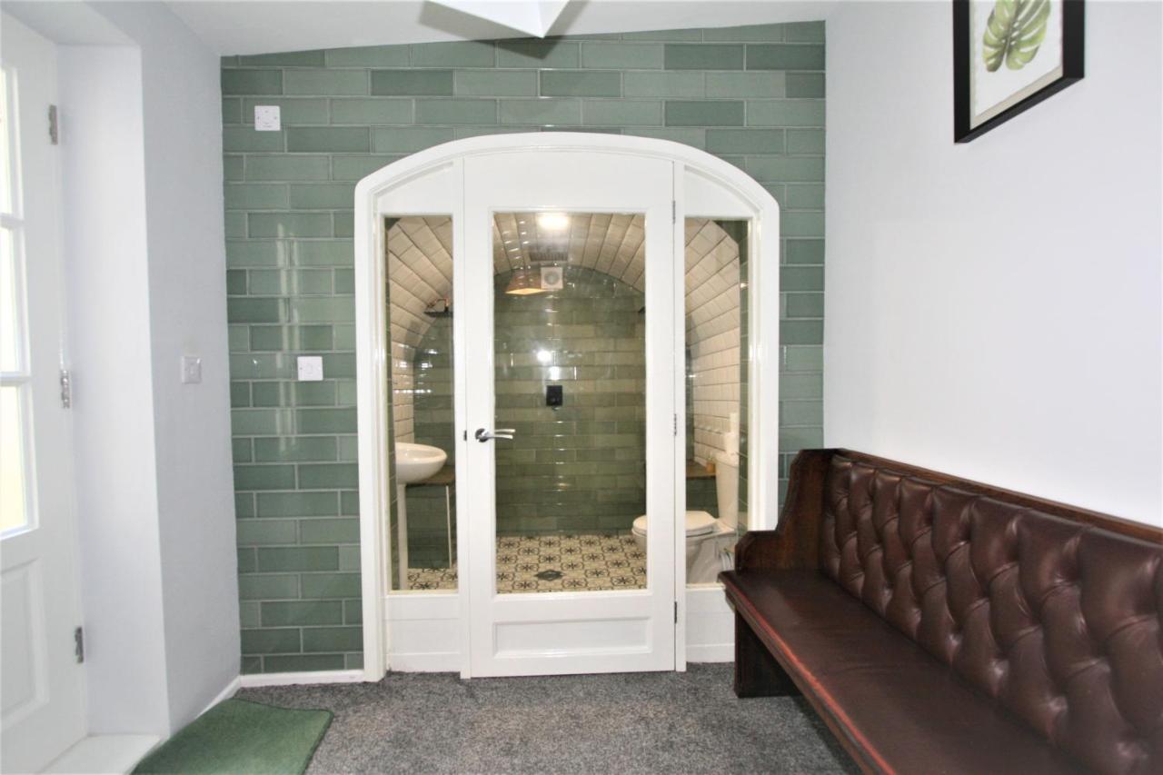Central Serviced Apartments By Roomsbooked Cheltenham Exteriér fotografie