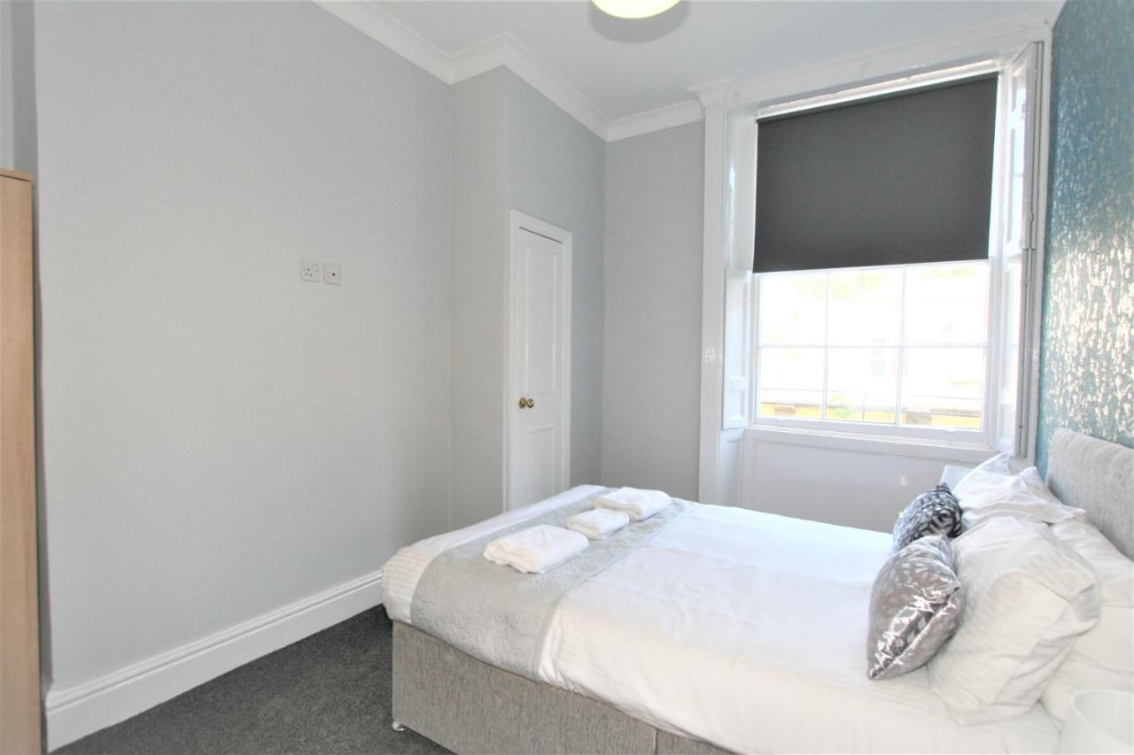 Central Serviced Apartments By Roomsbooked Cheltenham Exteriér fotografie