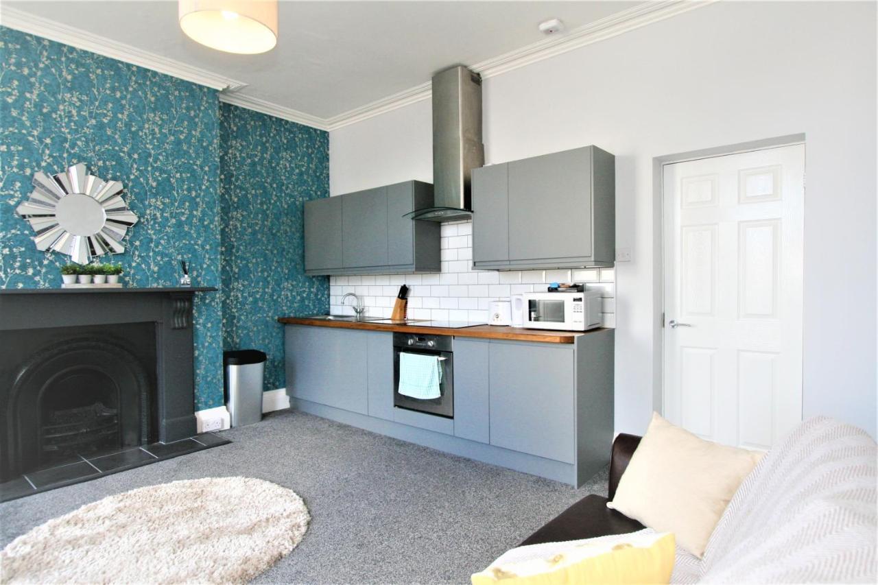 Central Serviced Apartments By Roomsbooked Cheltenham Exteriér fotografie
