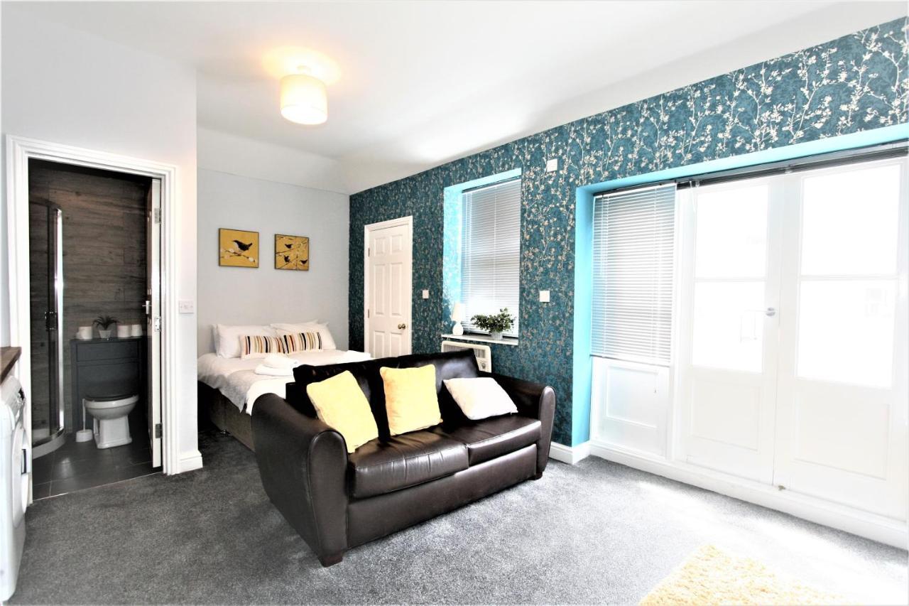 Central Serviced Apartments By Roomsbooked Cheltenham Exteriér fotografie