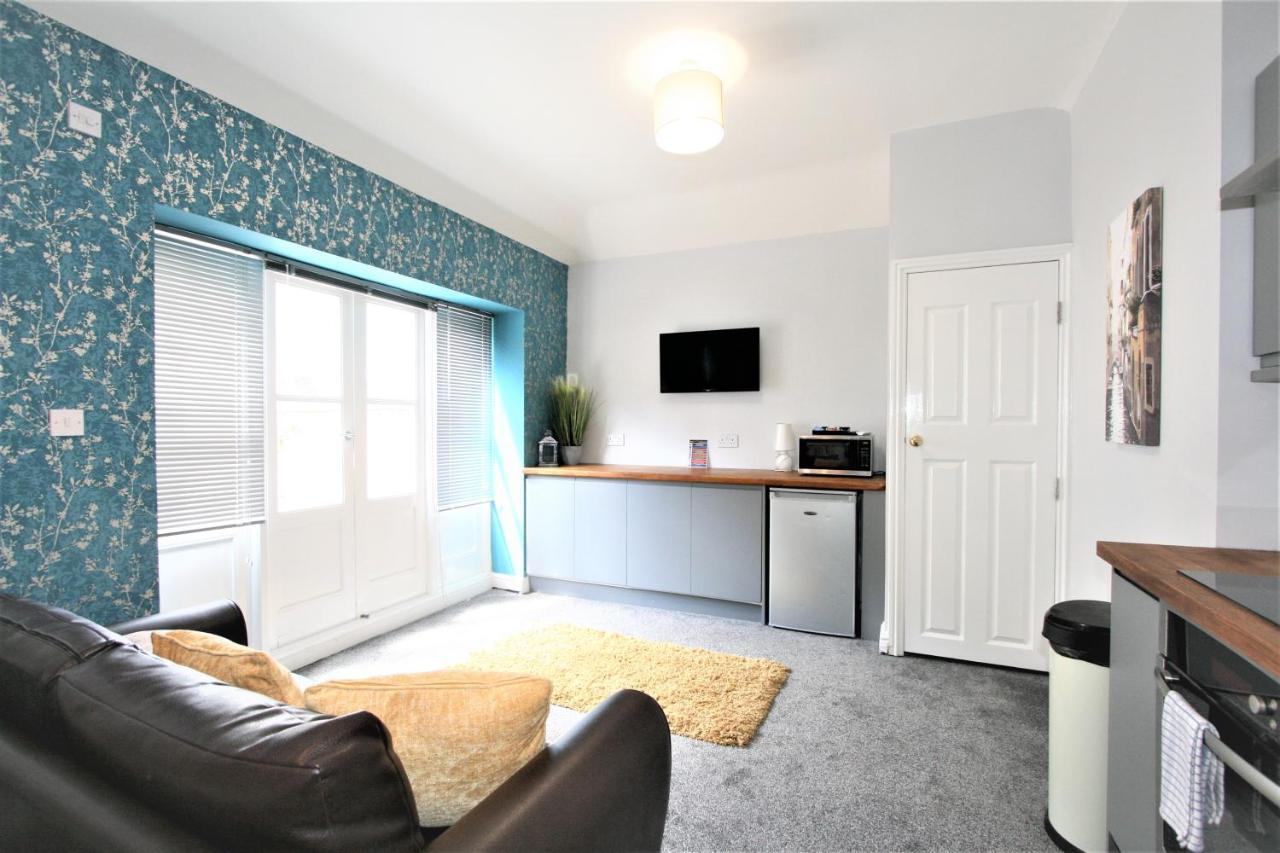 Central Serviced Apartments By Roomsbooked Cheltenham Exteriér fotografie